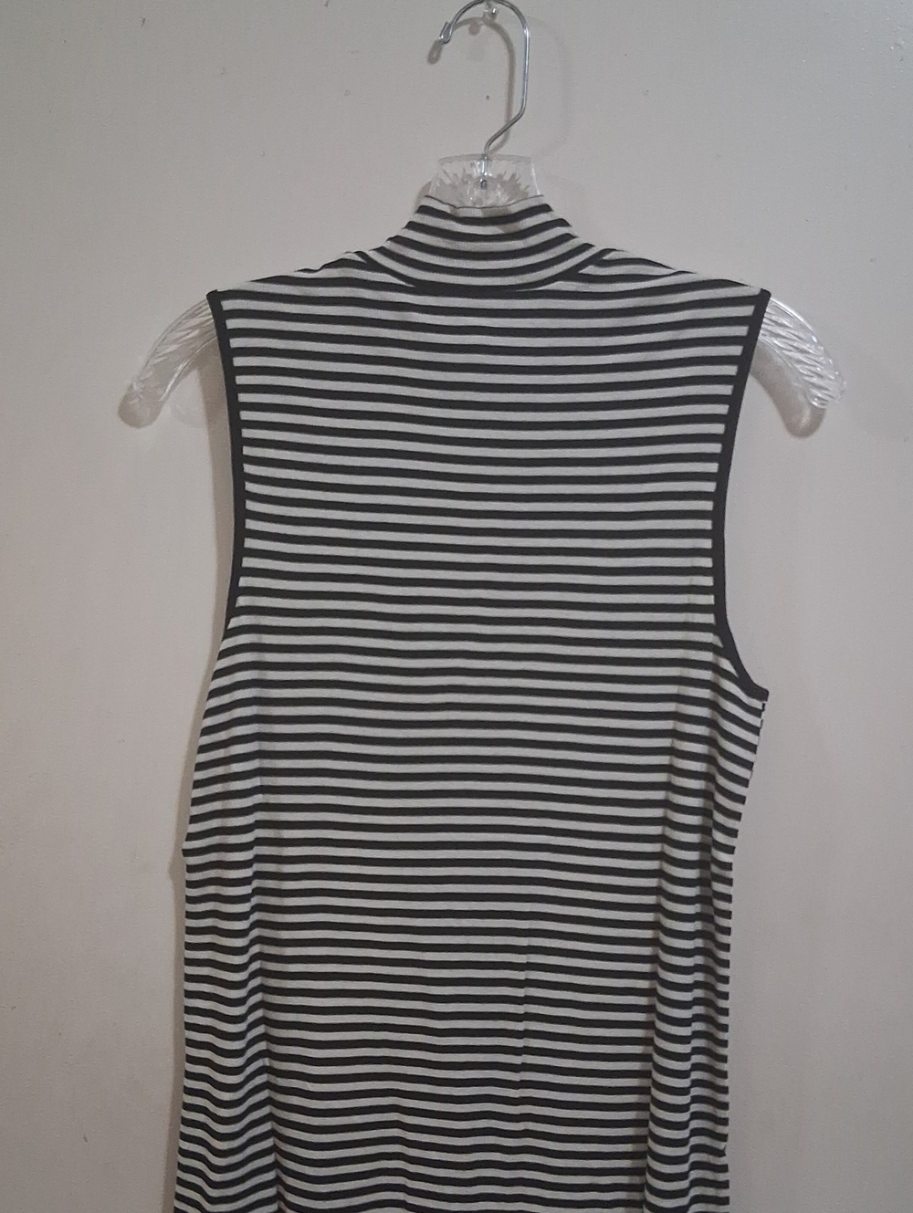 Nwt Workshop Republic Clothing Black and White Striped Sleeveless Mock Neck Tank - Picture 7 of 8